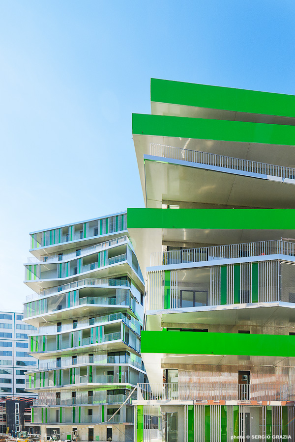 Villiot-Rapée Apartments / HAMONIC + MASSON