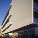 Pragal Civic Center and Almada Business Hotel / NLA - Nuno Leónidas Arquitectos (2) Pragal Civic Center and Almada Business Hotel / NLA - Nuno Leónidas Arquitectos (2) © José manuel