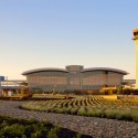 Sacramento International Airport / Corgan Associates with Fentress Architects (8)