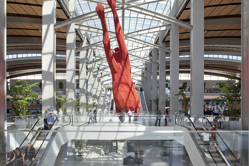 Sacramento International Airport / Corgan Associates with Fentress Architects