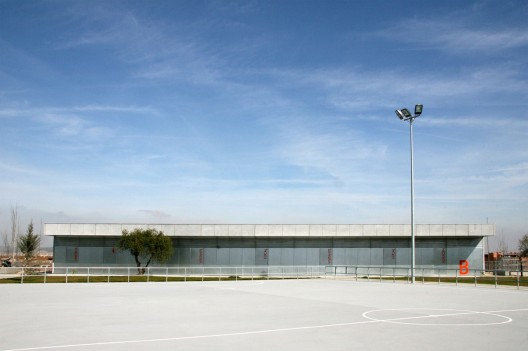 Facilities for Children and Youth Activities “La Camisera” / Cerrejon Arquitectos with Magén Architects Studio (11)