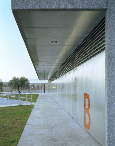 Facilities for Children and Youth Activities “La Camisera” / Cerrejon Arquitectos with Magén Architects Studio (2)