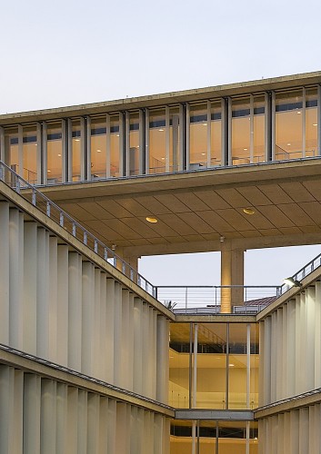 MOPTT Building in La Serena / Teodoro Fernández Arquitectos (16)