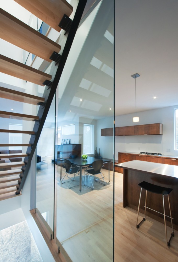Front to Back Infill / Colizza Bruni Architecture