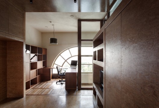 Multi-Level Apartment / Peter Kostelov (2)