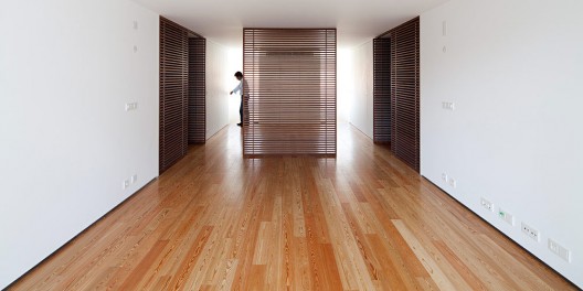 Lisbon Stone Block / Alberto de Souza Oliveira (7)