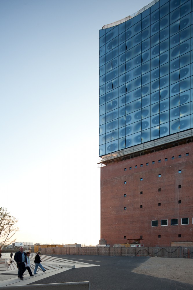 Update: Elbe Philharmonic Hall / Herzog and de Meuron