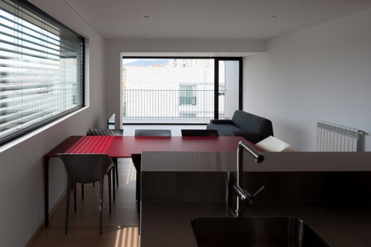 0500EET Entroncamento Housing / Belém Lima Arquitectos (9)