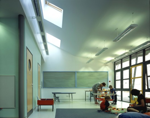 Netley School Autistic Resource Base / Haverstock Associates