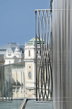 Verbund Headquarter Facade (9)