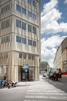 Verbund Headquarter Facade / SOLID Architecture