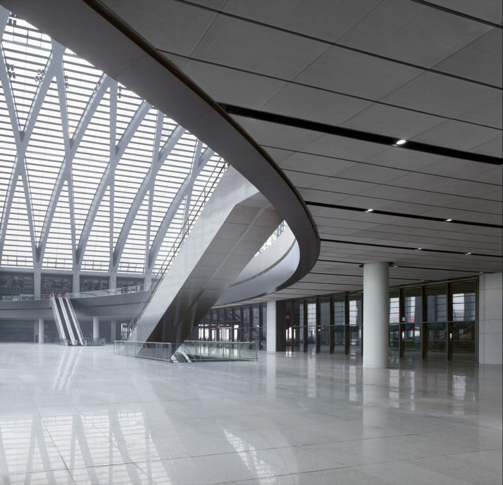 Tianjin West Railway Station / gmp architekten