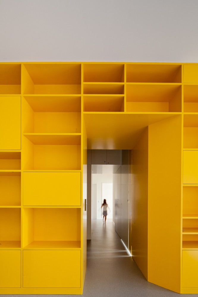 Yellow Apartment Renovation / Pedro Varela & Renata Pinho