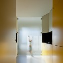 Yellow Apartment Renovation / Pedro Varela & Renata Pinho (30) Yellow Apartment Renovation / Pedro Varela & Renata Pinho (30) © José Campos