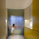 Yellow Apartment Renovation / Pedro Varela & Renata Pinho (27) Yellow Apartment Renovation / Pedro Varela & Renata Pinho (27) © José Campos
