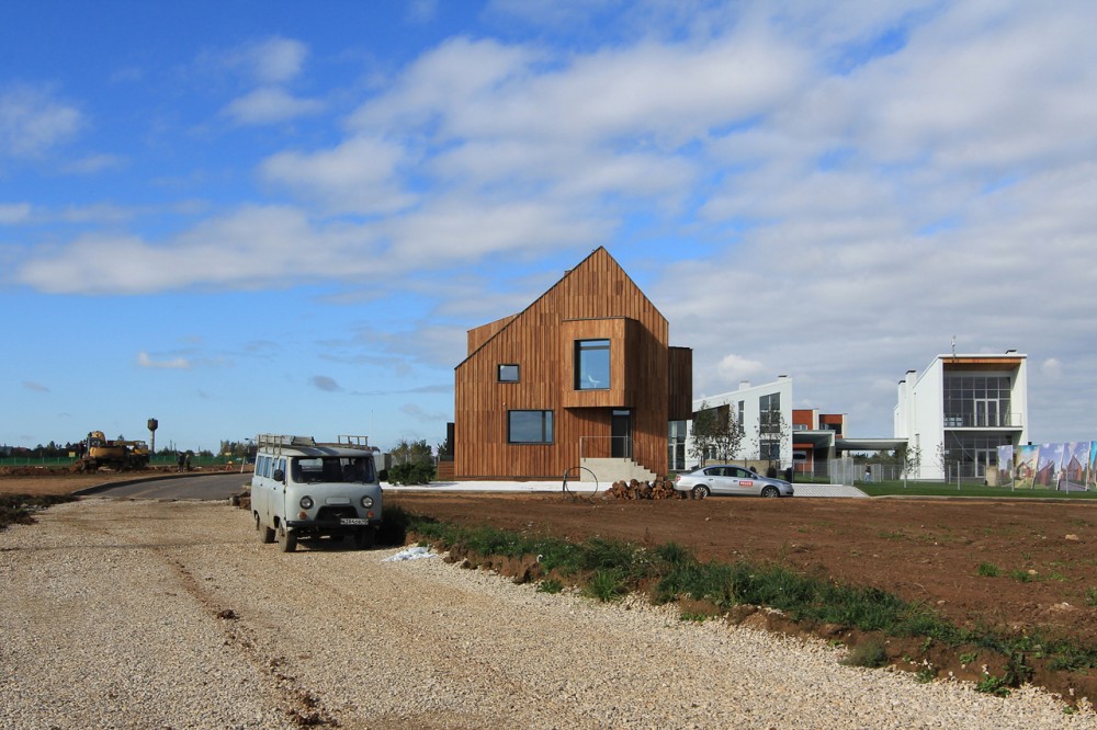 The First Active House in Russia / POLYGON