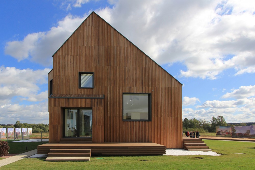 The First Active House in Russia / POLYGON