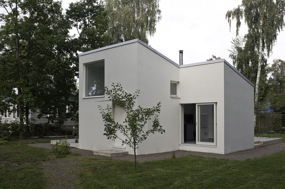 Small Swedish House / DinellJohansson