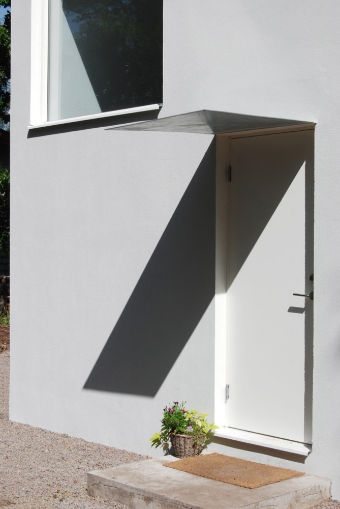 Small Swedish House / DinellJohansson