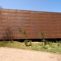Miguel Rio Branco Gallery / Arquitetos Associados (7) © Leonardo Finotti