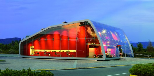 Ferrari Factory Store / Iosa Ghini Associates (2)