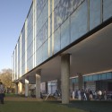 Landscape Design for Brockman Hall for Physics at Rice University / The Office of James Burnett (9) Landscape Design for Brockman Hall for Physics at Rice University / The Office of James Burnett (9) © Hester + Hardaway