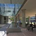 Landscape Design for Brockman Hall for Physics at Rice University / The Office of James Burnett (3) Landscape Design for Brockman Hall for Physics at Rice University / The Office of James Burnett (3) © Hester + Hardaway