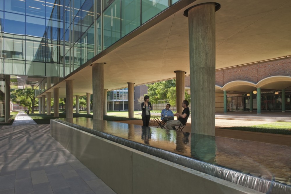 Landscape Design for Brockman Hall for Physics at Rice University / The Office of James Burnett