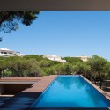 House in Praia Verde / Nelson Resende Arquitecto (24)