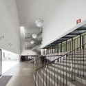 Vergilio Ferreira High School / Atelier Central (2) © João Morgado