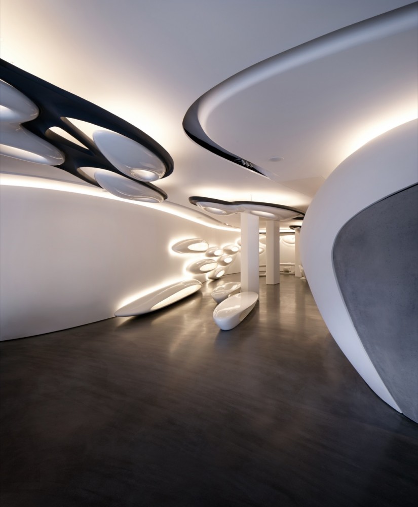 ROCA London Gallery / Zaha Hadid Architects