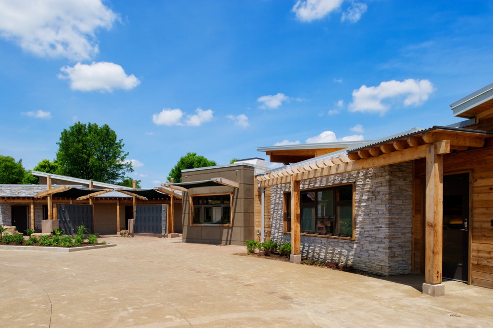 Highlands Park Family Aquatic Center / Meyers + Associates Architecture