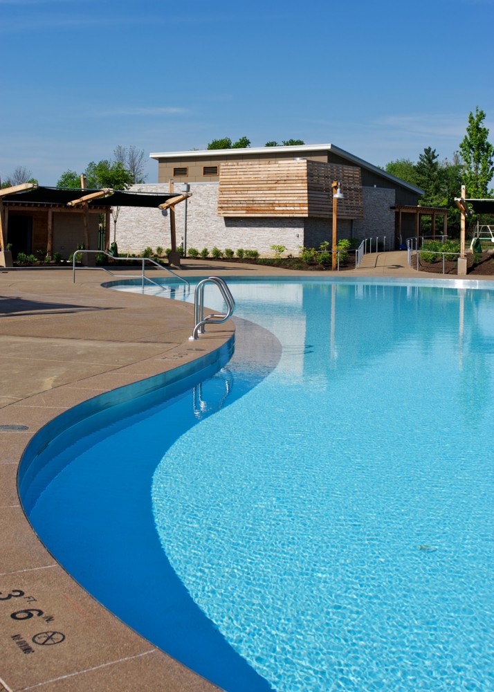 Highlands Park Family Aquatic Center / Meyers + Associates Architecture