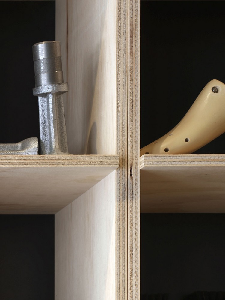 Cobbler Caballero Shop / Stewart Hollenstein