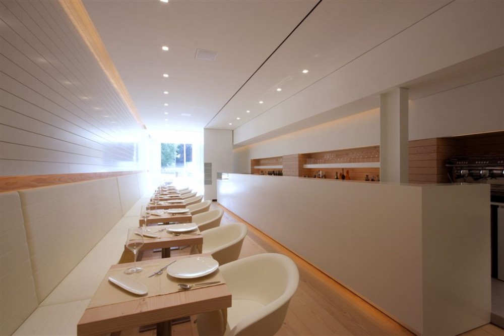 Caffè di Mezzo / JM Architecture