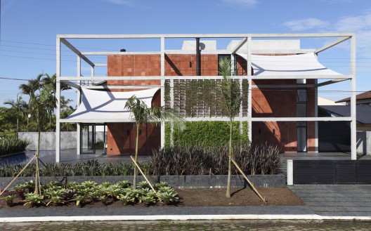 Casa Atami / Marcos Bertoldi Arquitetos (16)