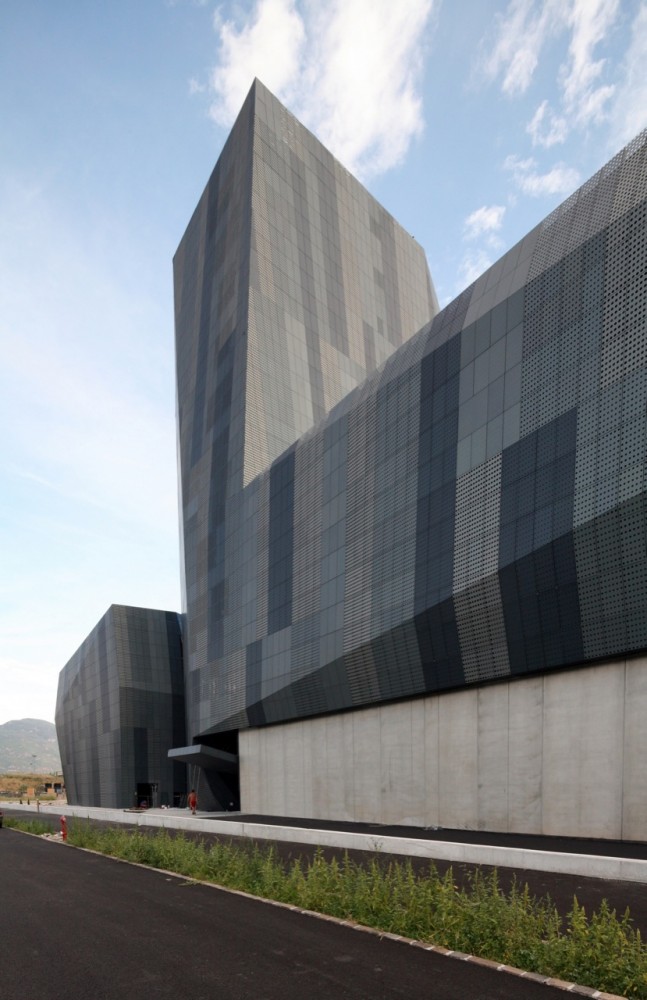 Salewa Headquarters / Cino Zucchi Architetti and Park Associati