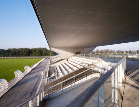 Stadium du Littoral / OLGGA Architects (32)