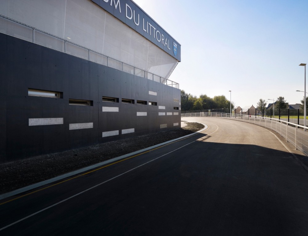 Stadium du Littoral / OLGGA Architects
