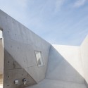 House Folded / Alphaville Architects Courtesy of Alphaville Architects