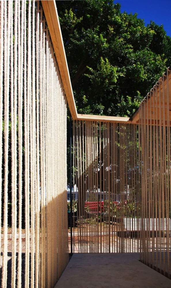 Cadiz Temporary Pavilion / Breathnach Donnellan with EASA Participants