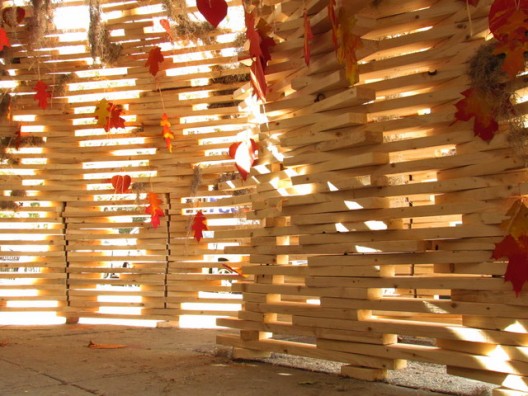 Sukkah 'In the Field' Installation (3)