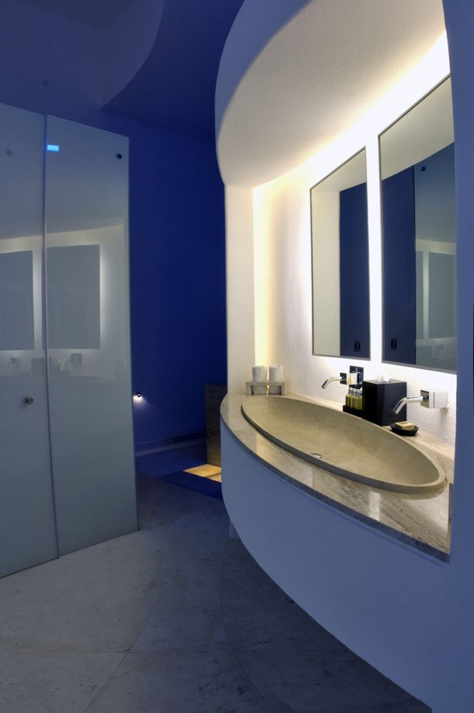 Hotel Encanto Acapulco / Miguel Angel Aragonés