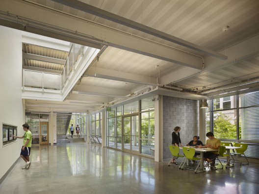 Sustainable Urban Science Center / SMP Architects (4)