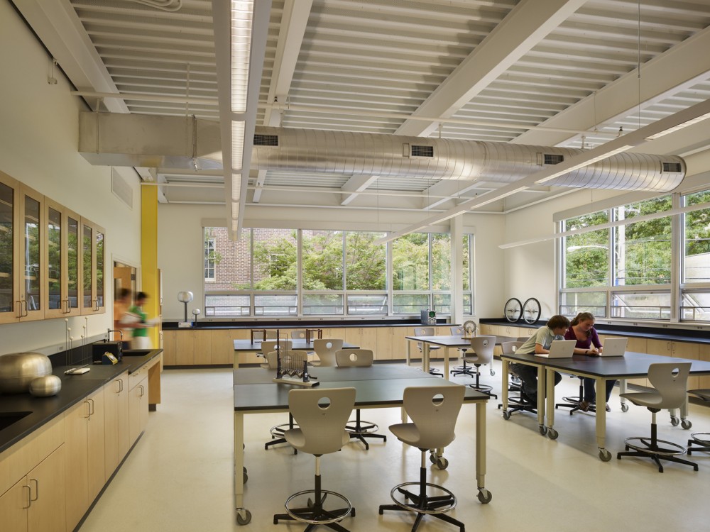 Sustainable Urban Science Center / SMP Architects