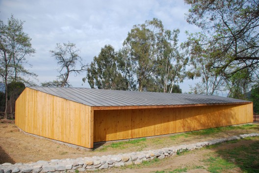 Horse Stable / Duval + Vives Arquitectos (16)