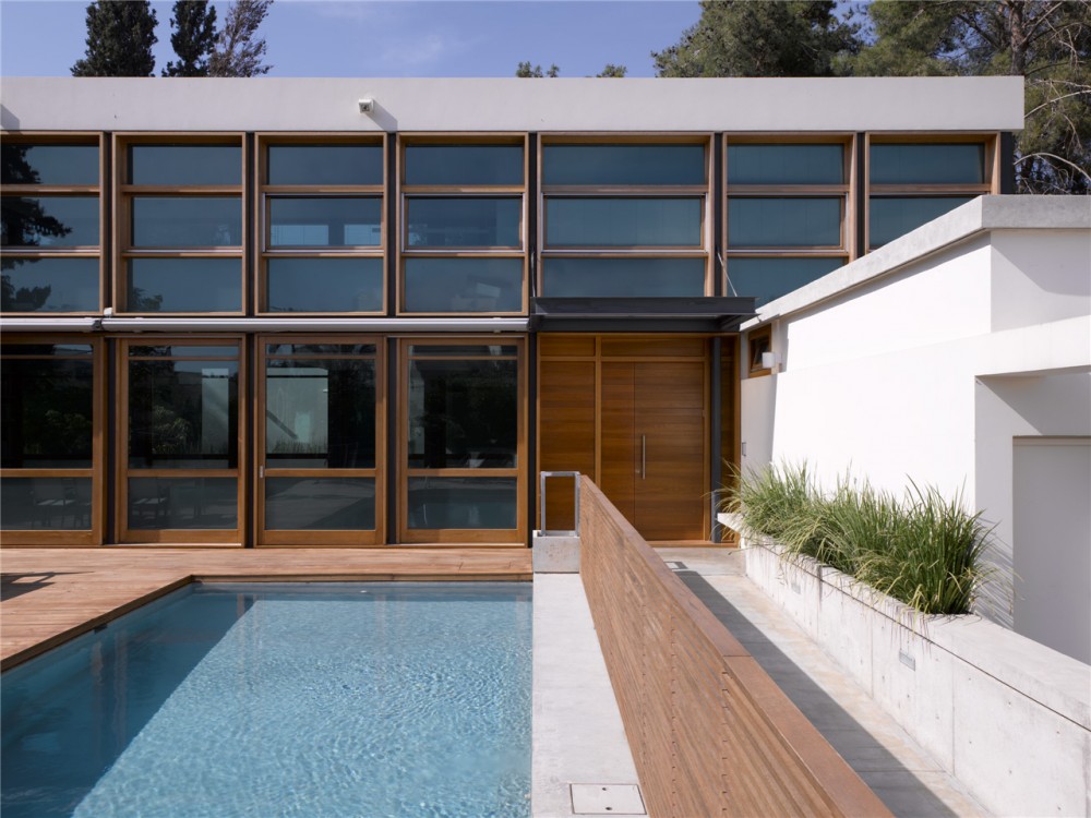 F house / Alroy Hazak architects