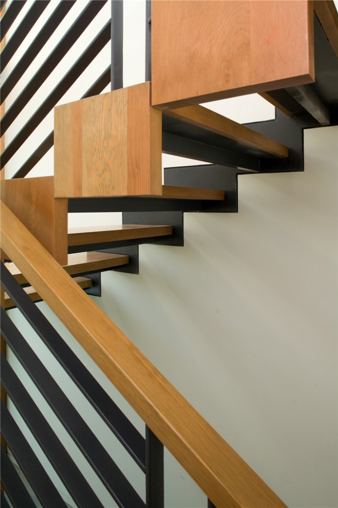 F house / Alroy Hazak architects