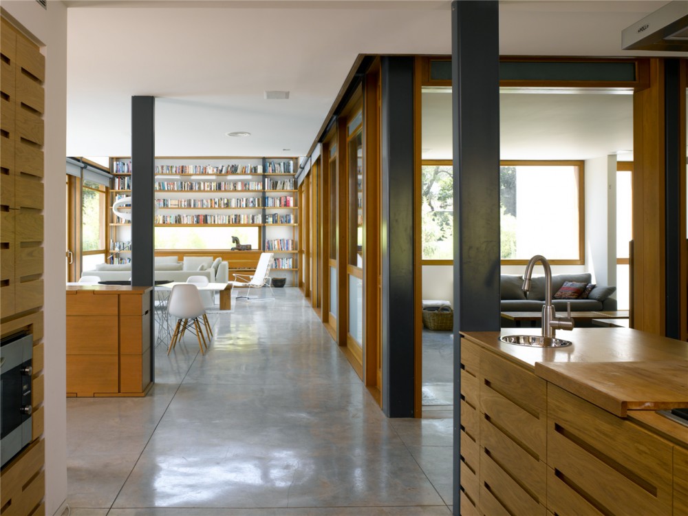 F house / Alroy Hazak architects