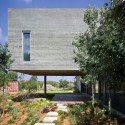 Private House / Weinstein Vaadia Architects (16) © Amit Geron